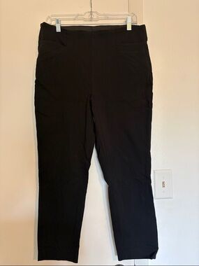 Pull on skinny capri pants